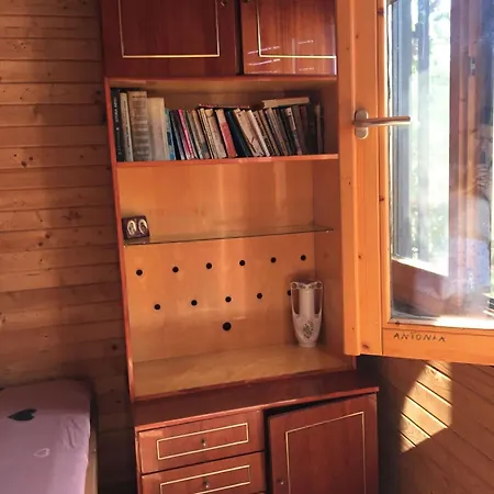 Flora בית הארחה *