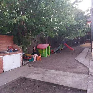 Flora Casa de hóspedes *